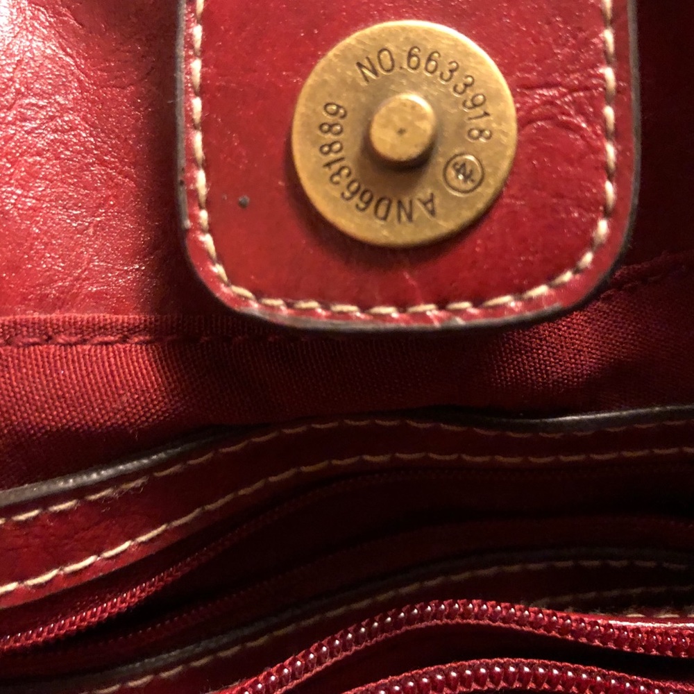 Red Purse - Picture 8 of 9
